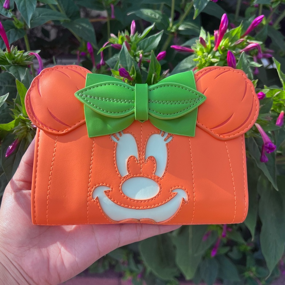 Loungefly Pumpkin Minnie Mouse Wallet Halloween